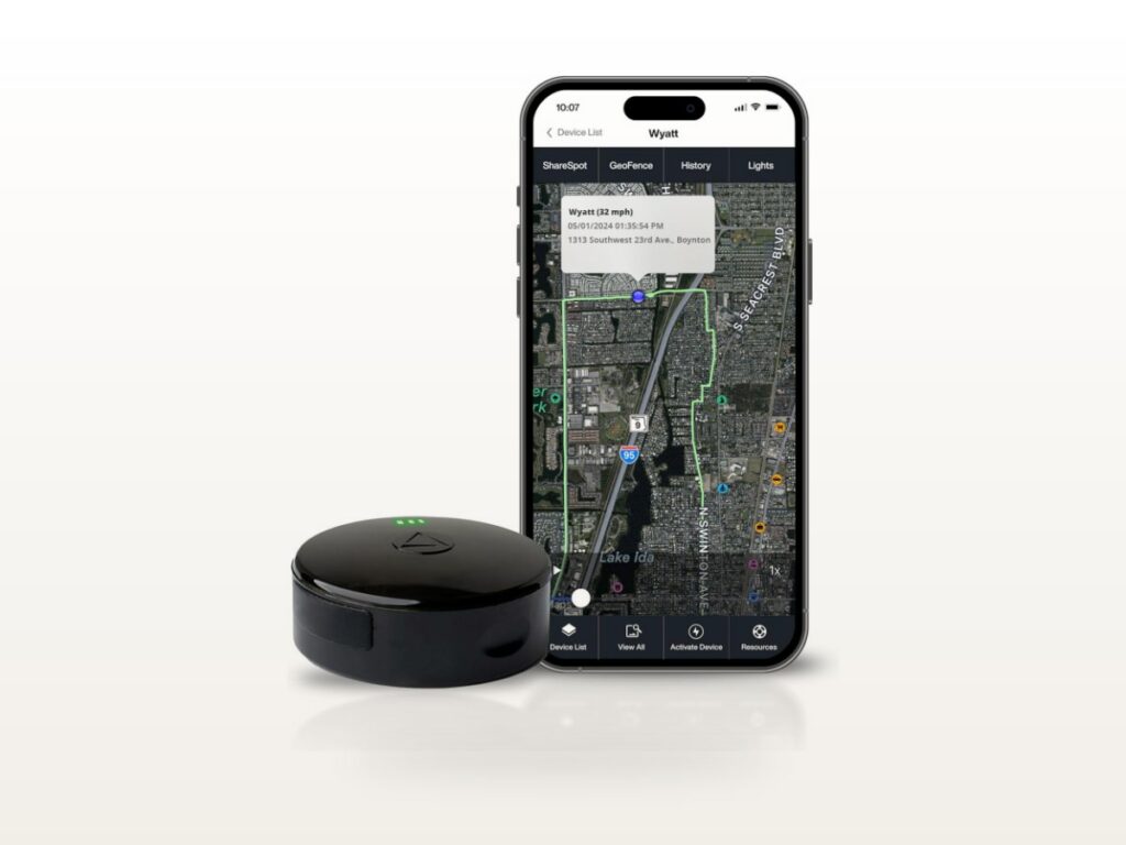 LandAirSea 54 GPS Tracker
